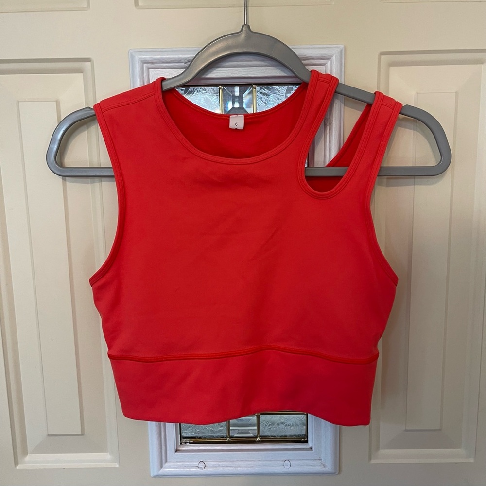 Lululemon Mastered Motion Cropped Tank